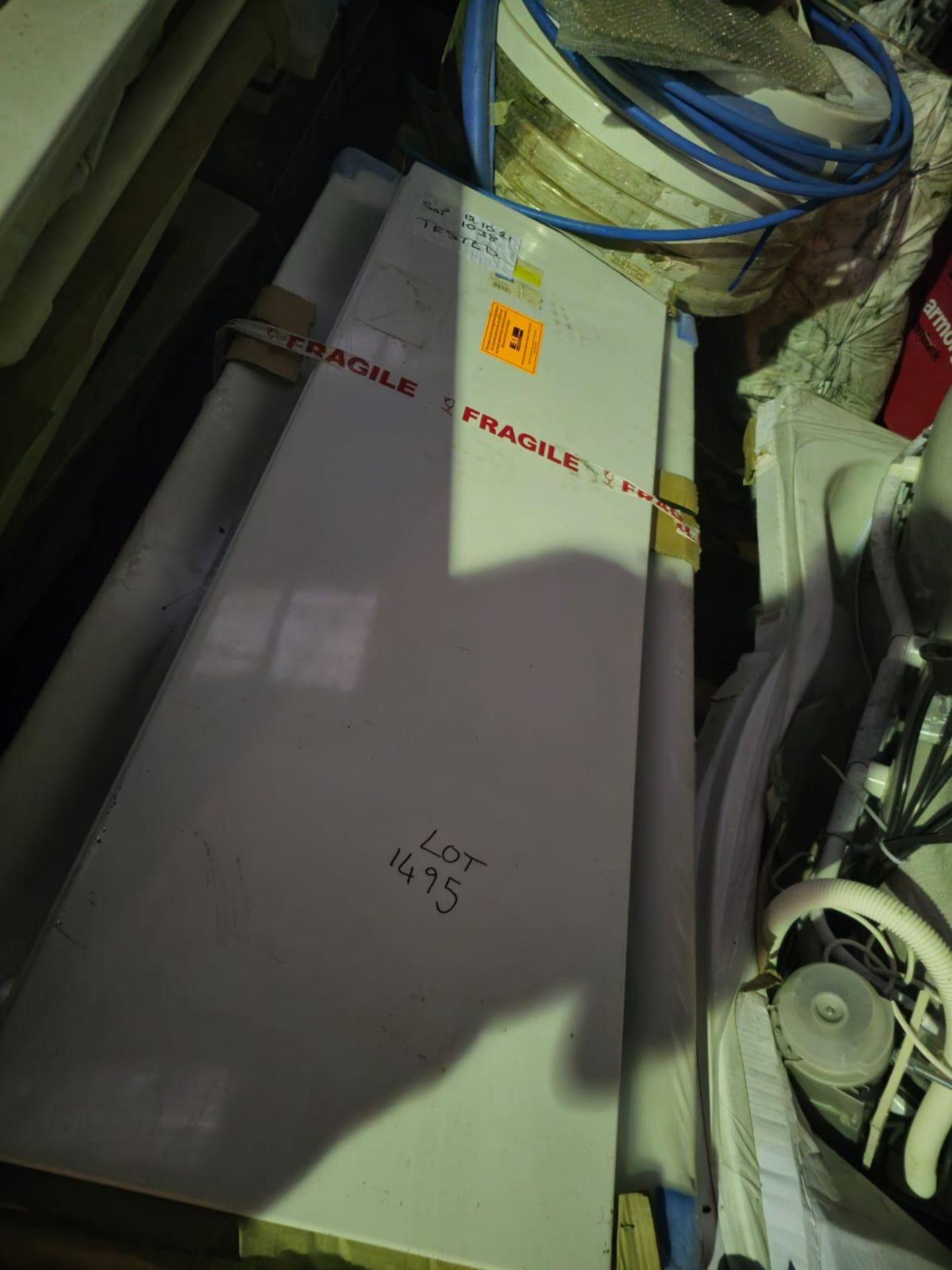 New bath tub with jets, motor & sides - Image 4 of 4