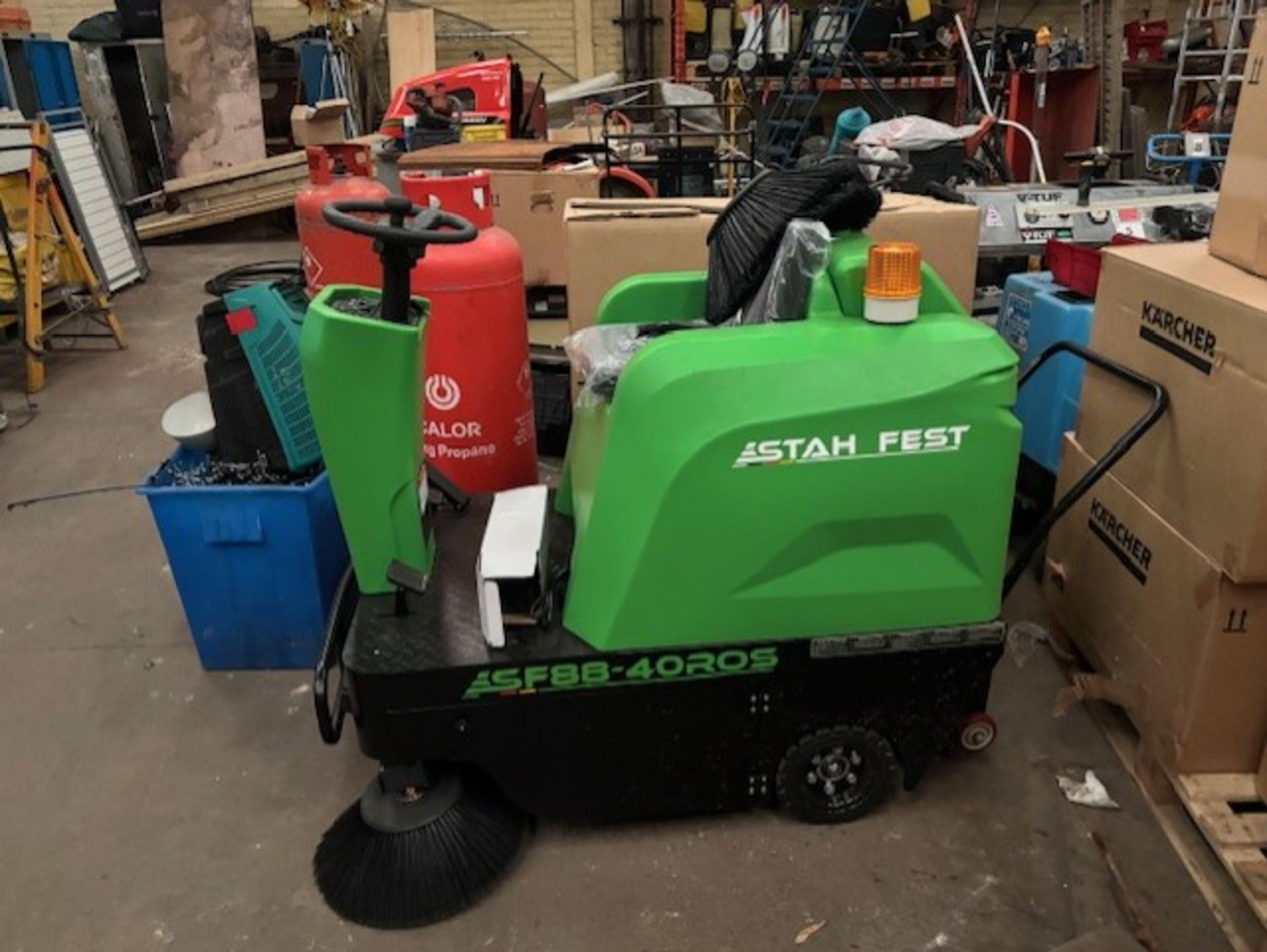 Stahlfest ride on full electric wet n dry scrubber sweeper very user friendly no noise or dust