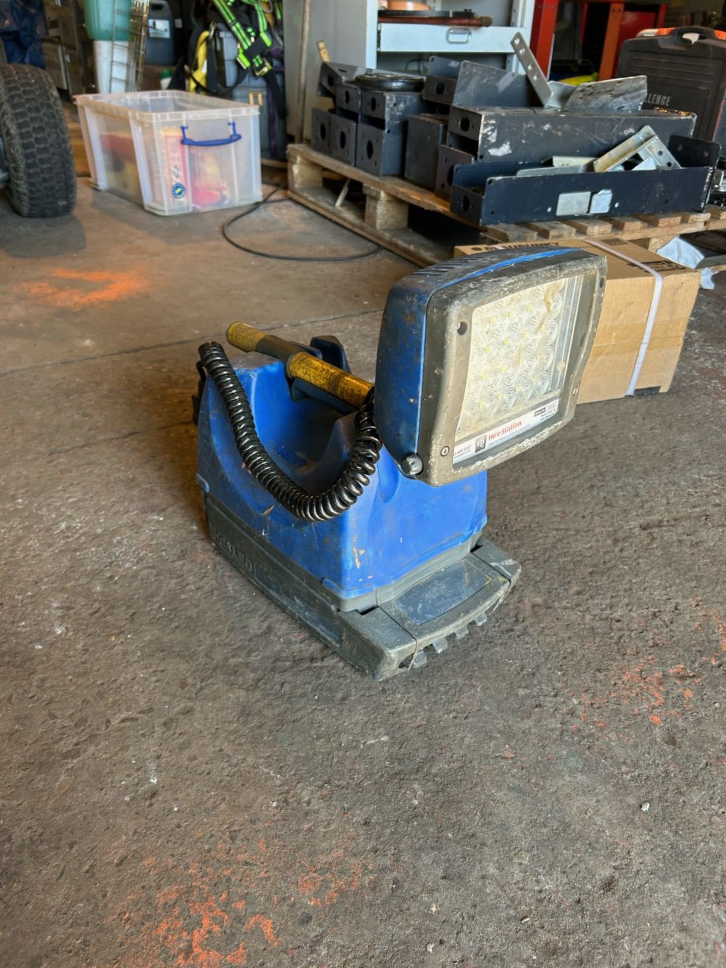 Ritelite K9 LED 12v rechargeable work light. Extension poles stored underneath. No charger