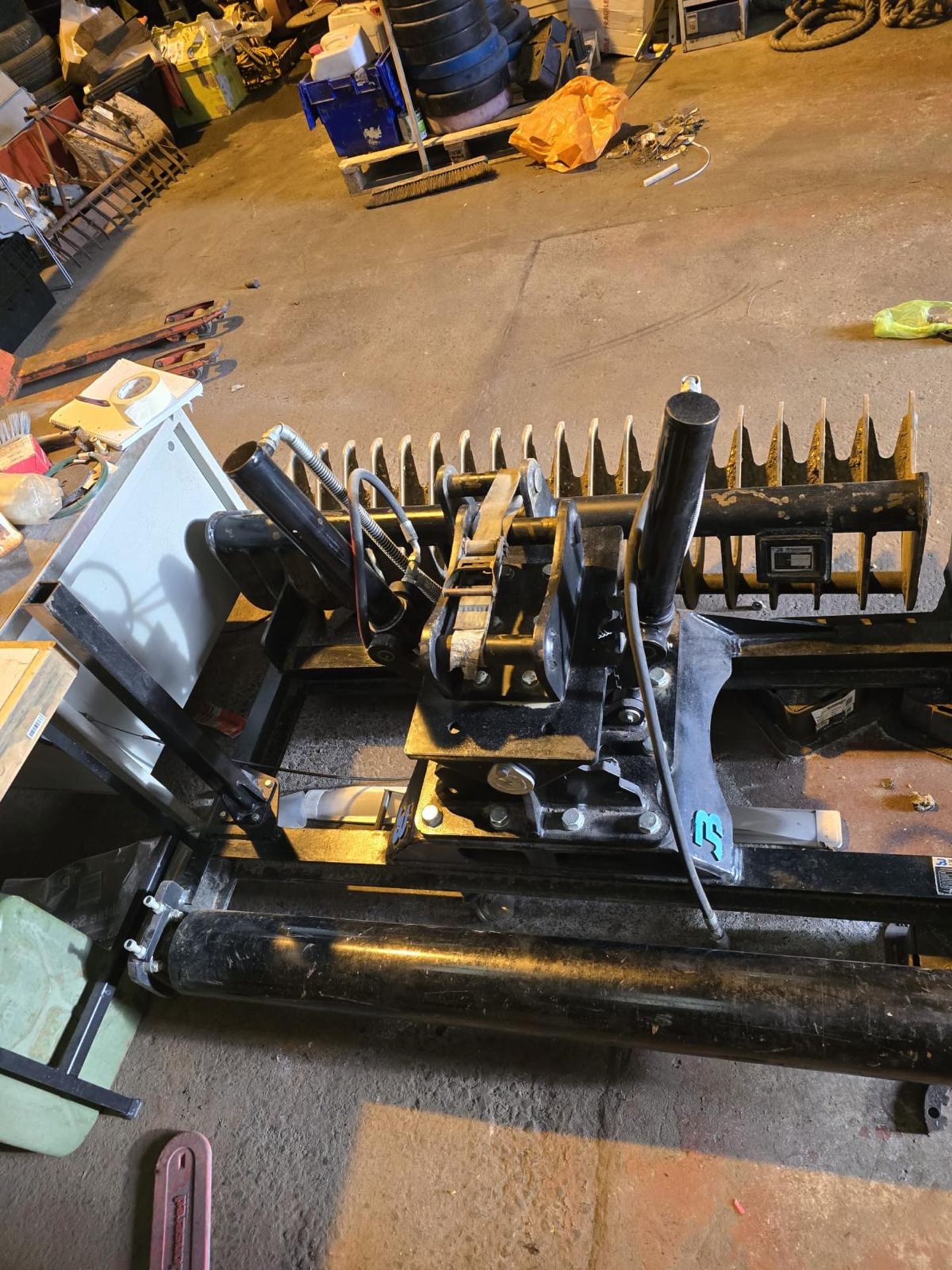 Digger Rake & Levelling bar - Image 4 of 4