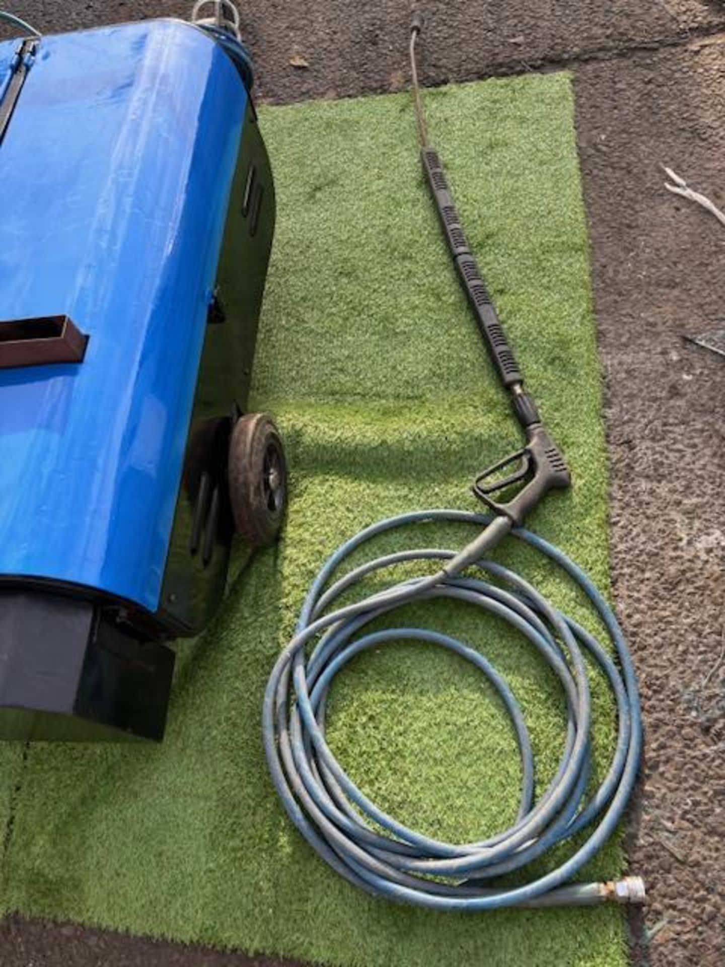 Fully Restored Old jet wash, built by Agma 80s, solid machine, new valves & jets. Filters gone - Image 2 of 10