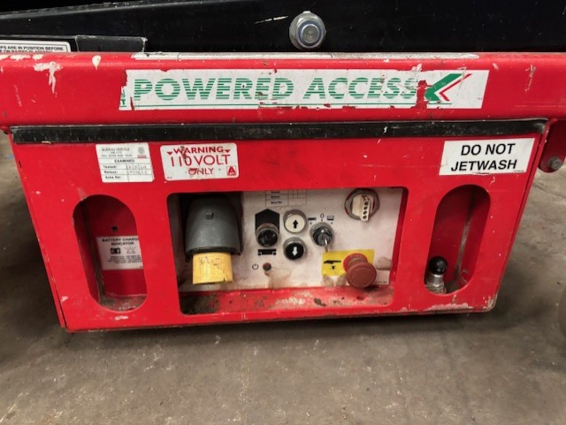 Pop Up Lifting Platform - working order - Image 2 of 4