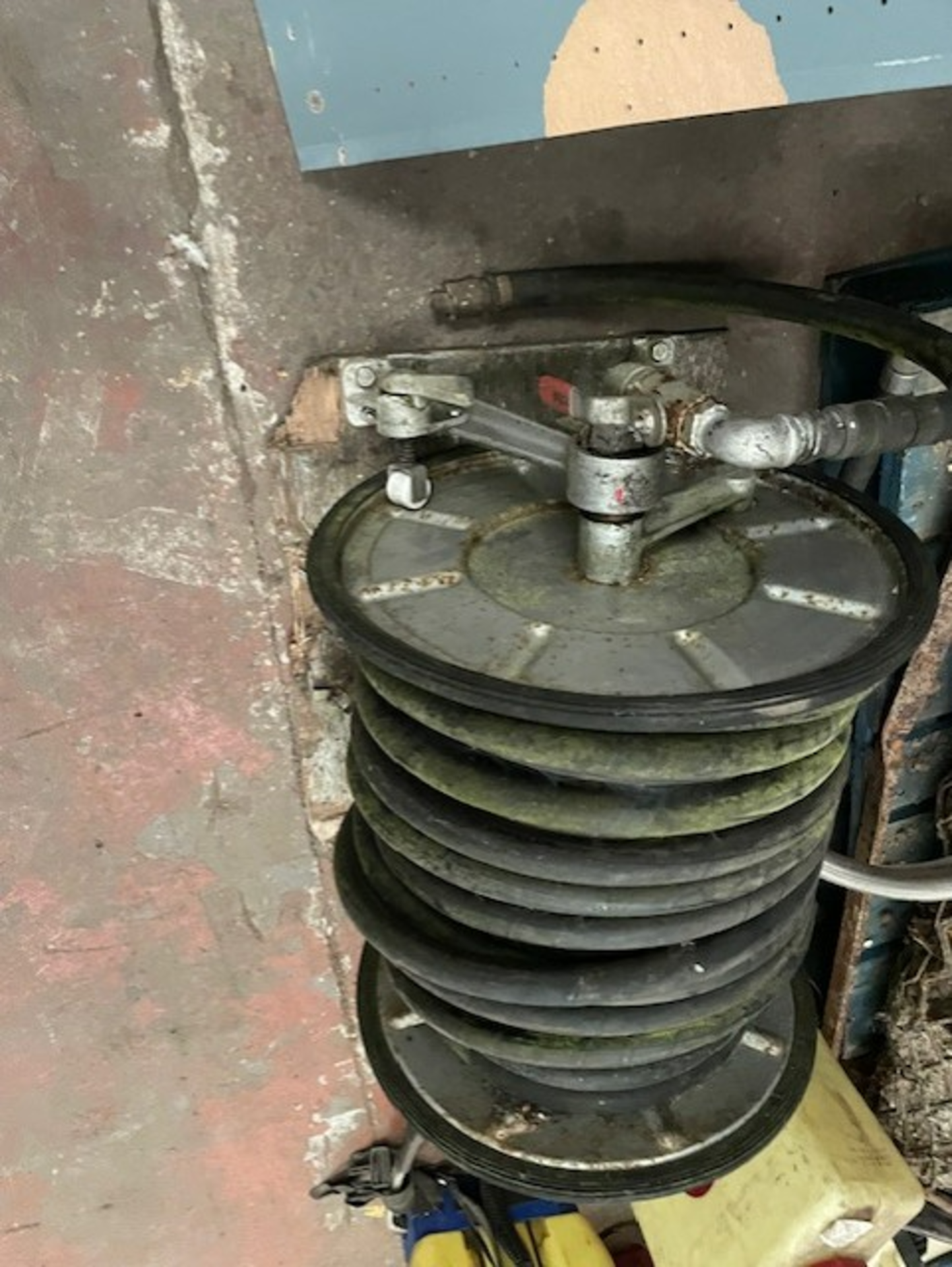 Retractable reel for hose pipe or airline sold as seen - Image 2 of 3