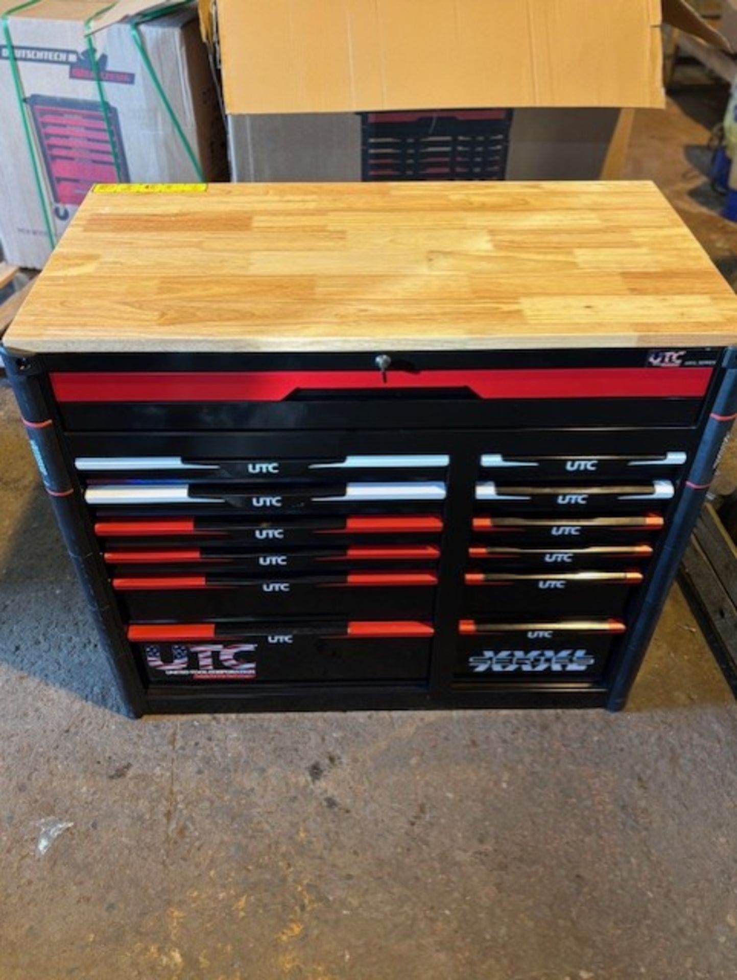 United Tool Corporation Tool Box - 13 drawer tool cabinet Model 810056-utc - Image 14 of 14