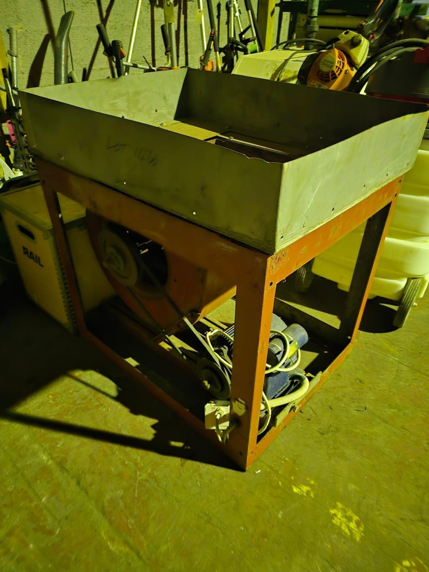 Dust Extraction Machine 240v - Image 2 of 3