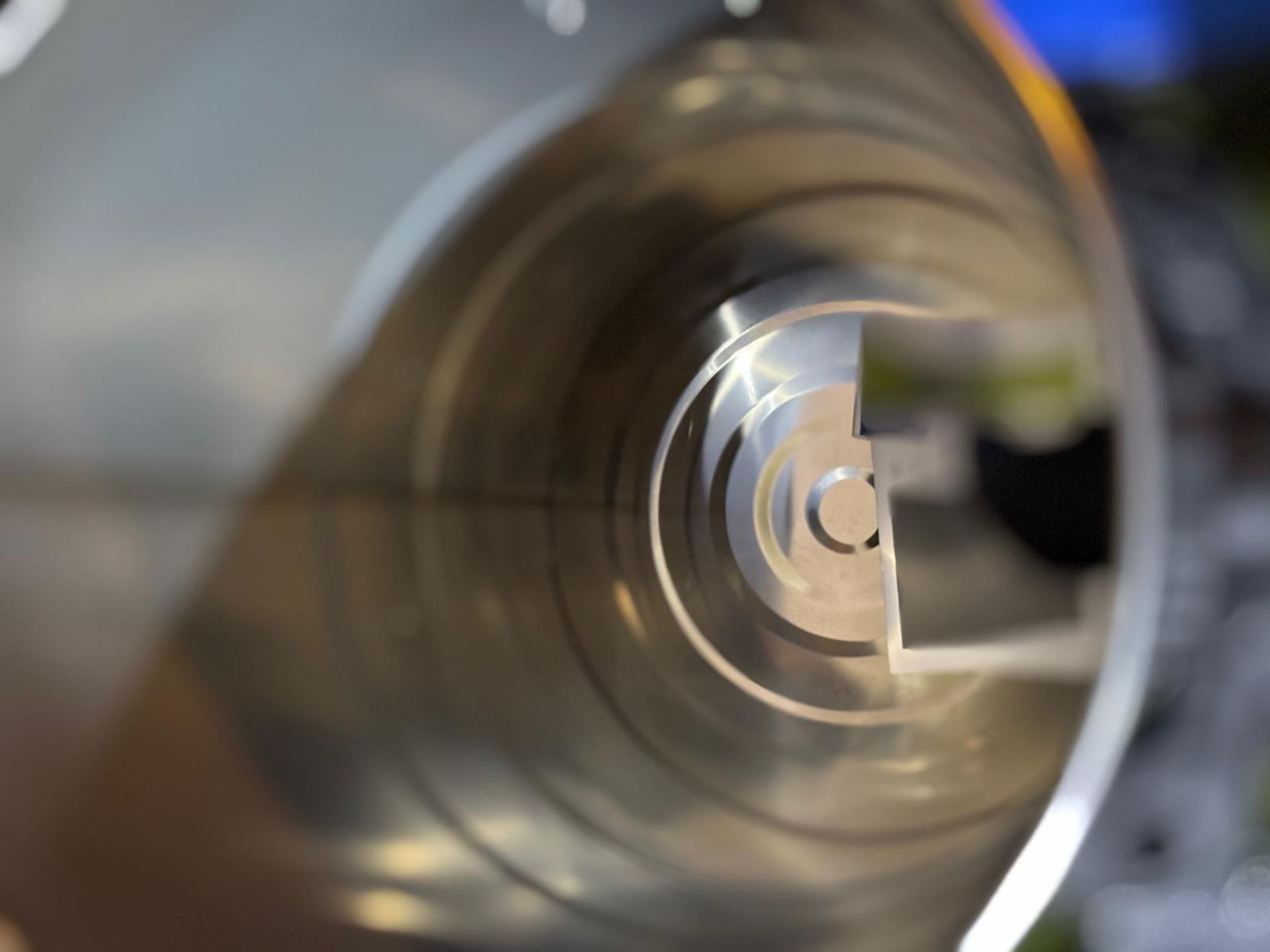 Hyundai 57717FF triple motor wet and dry 100 litre vacuum still in box all brand new these are not - Image 8 of 16