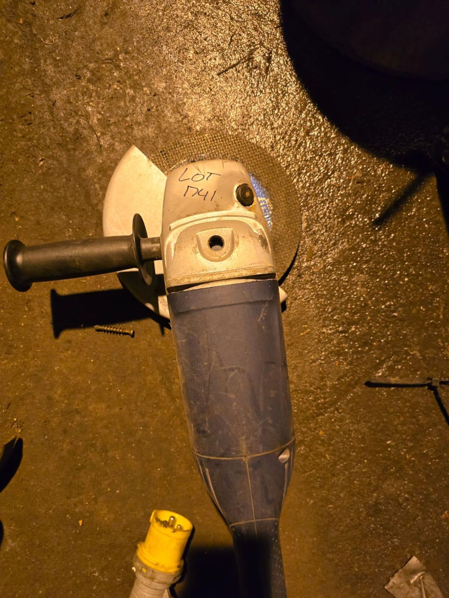 Bosch 9" Angle Grinder 110v