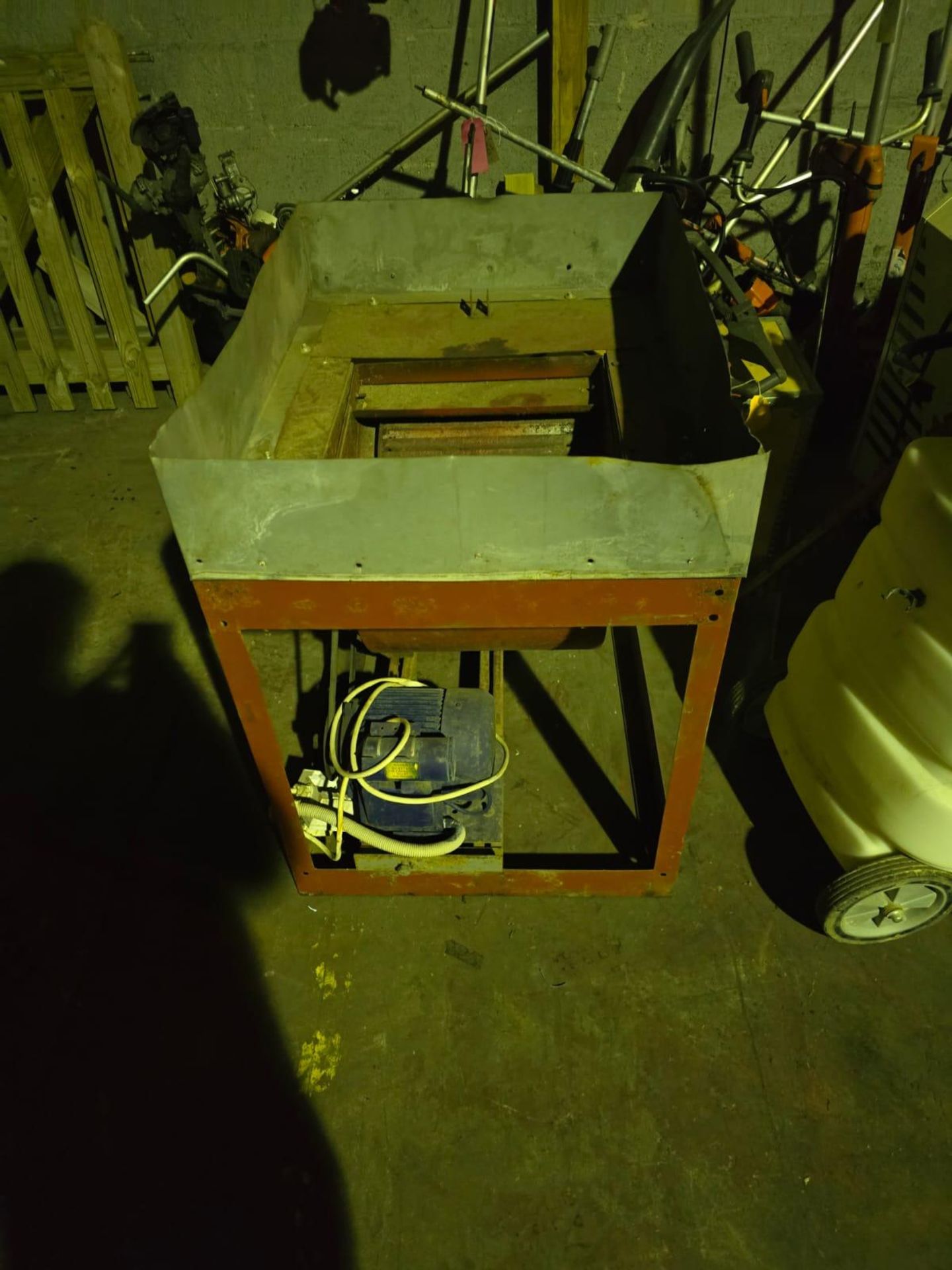 Dust Extraction Machine 240v