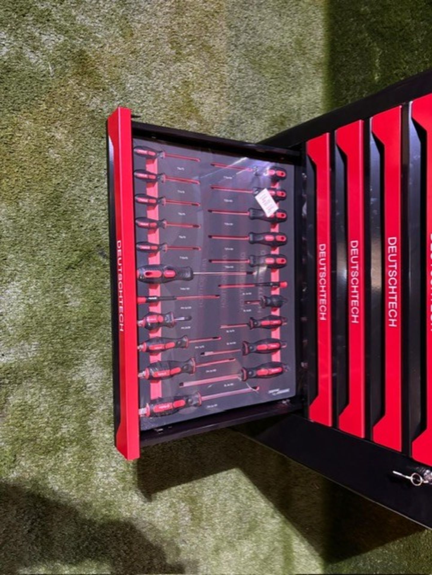 Deutch tech tool box 286 piece brand new been on display no box no bits missing nothing faulty or - Image 9 of 15