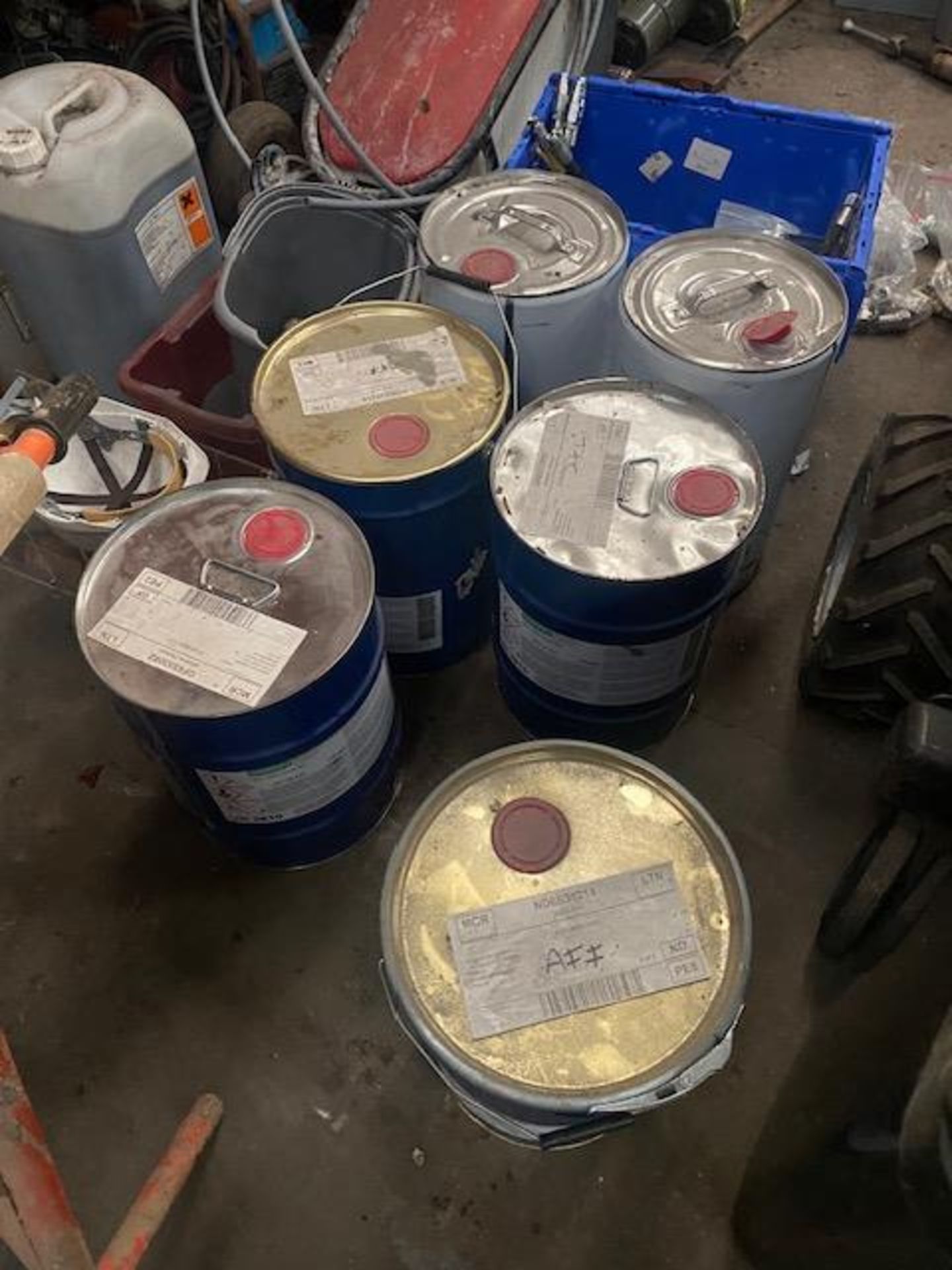 Fibreglass Tables 4no with moulds & 40 litres dichloroeythene hepetane 80 litres of CR180AQP to form - Image 7 of 7