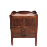 A GEORGE III MAHOGANY TRAY TOP COMMODE with gallery top and line inlay 75 x 59 x 46 cm