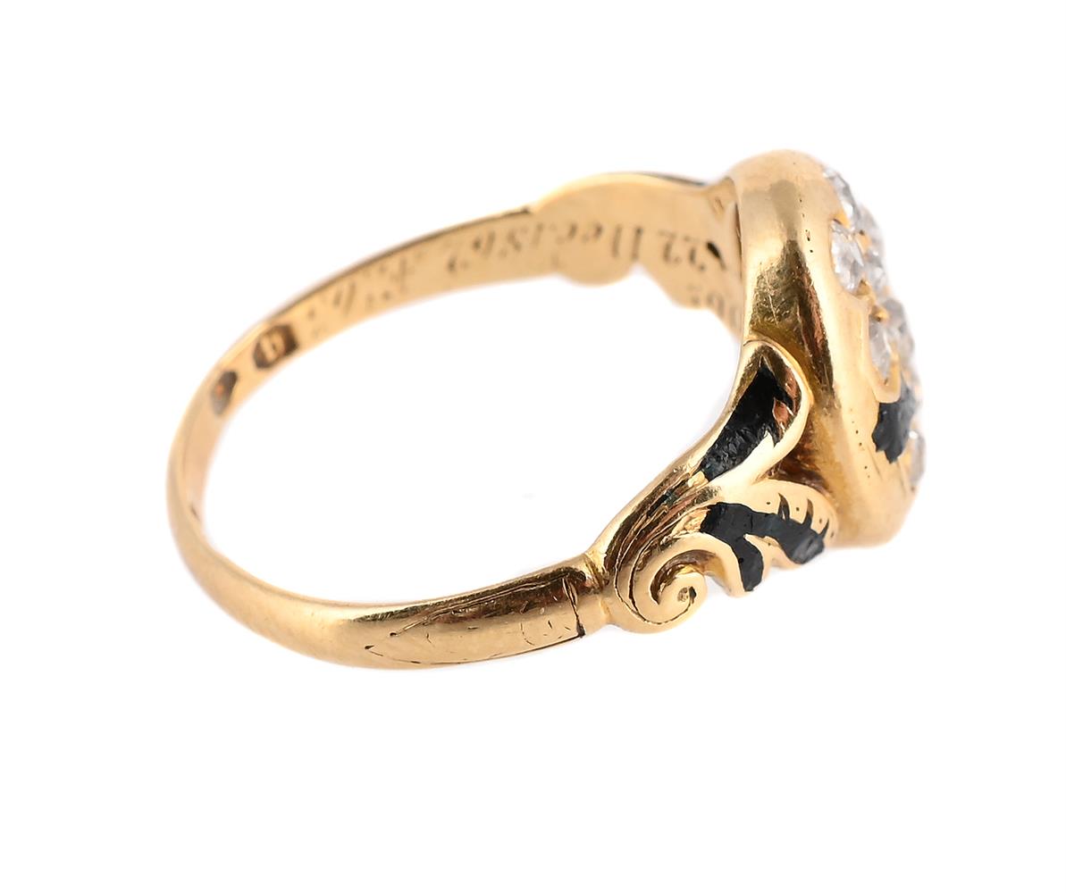 A VICTORIAN DIAMOND MOURNING RING - Image 2 of 2
