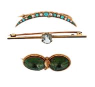 A GROUP OF THREE BROOCHES