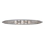 AN EARLY 20TH CENTURY DIAMOND AND PEARL BAR BROOCH