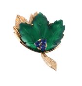 A SAPPHIRE AND GREEN HARDSTONE LEAF BROOCH