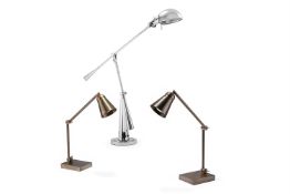 A PAIR OF BRASS LUM'ART DESK LAMPS, TOGETHER WITH A RALPH LAUREN CHROME STANDARD LAMP