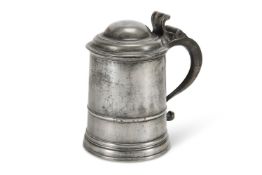 A GEORGE II QUART DOME LID PEWTER TANKARD, CIRCA 1730