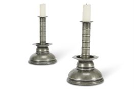 A PAIR OF PEWTER CANDLESTICKS, LATE 19TH CENTURY IN THE 17TH CENTURY MANNER