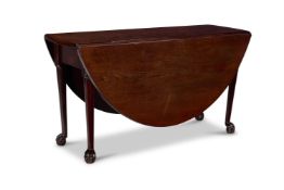 A GEORGE II MAHOGANY DROP LEAF DINING TABLE POSSIBLY IRISH, CIRCA 1740