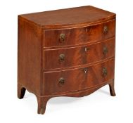 Y A REGENCY MAHOGANY MINIATURE OR 'CHILDS SIZE' BOWFRONT CHEST OF DRAWERS, CIRCA 1815