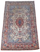 AN ISFAHAN RUG