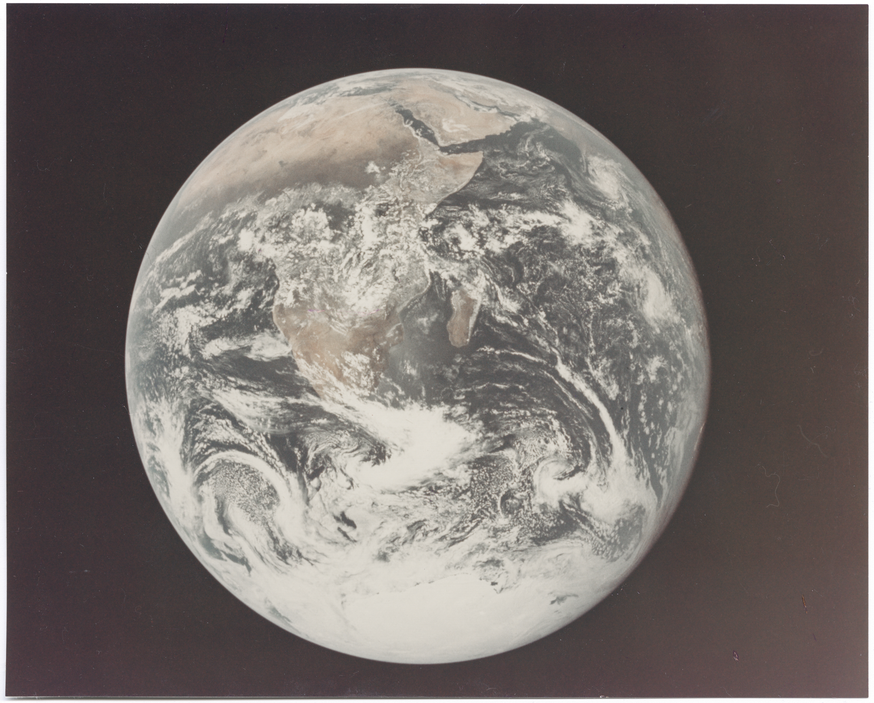 [Apollo 17] THE BLUE MARBLE: FIRST FULL-DISK PHOTOGRAPH OF PLANET EARTH CAPTURED BY HUMANS