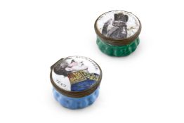 A NAPOLEONIC COMMEMORATIVE SOUTH STAFFORDSHIRE ENAMELLED COPPER ROUND PATCHBOX AND HINGED COVER LAT