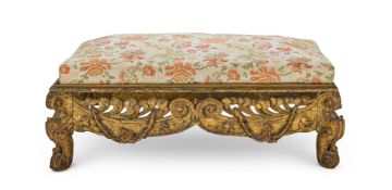 A WILLIAM AND MARY CARVED AND GILT PINE STAND, CIRCA 1700, POSSIBLY DUTCH