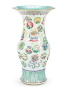 A FAMILLE ROSE PORCELAIN VASE, CHINESE