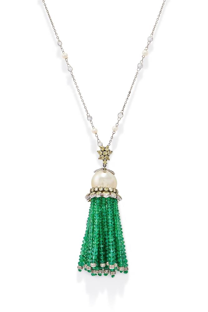AN EMERALD, DIAMOND AND CULTURED PEARL SAUTOIR