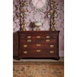 A GEORGE III MAHOGANY CHEST OF DRAWERS, ATTRIBUTED TO GILLOWS, CIRCA 1780