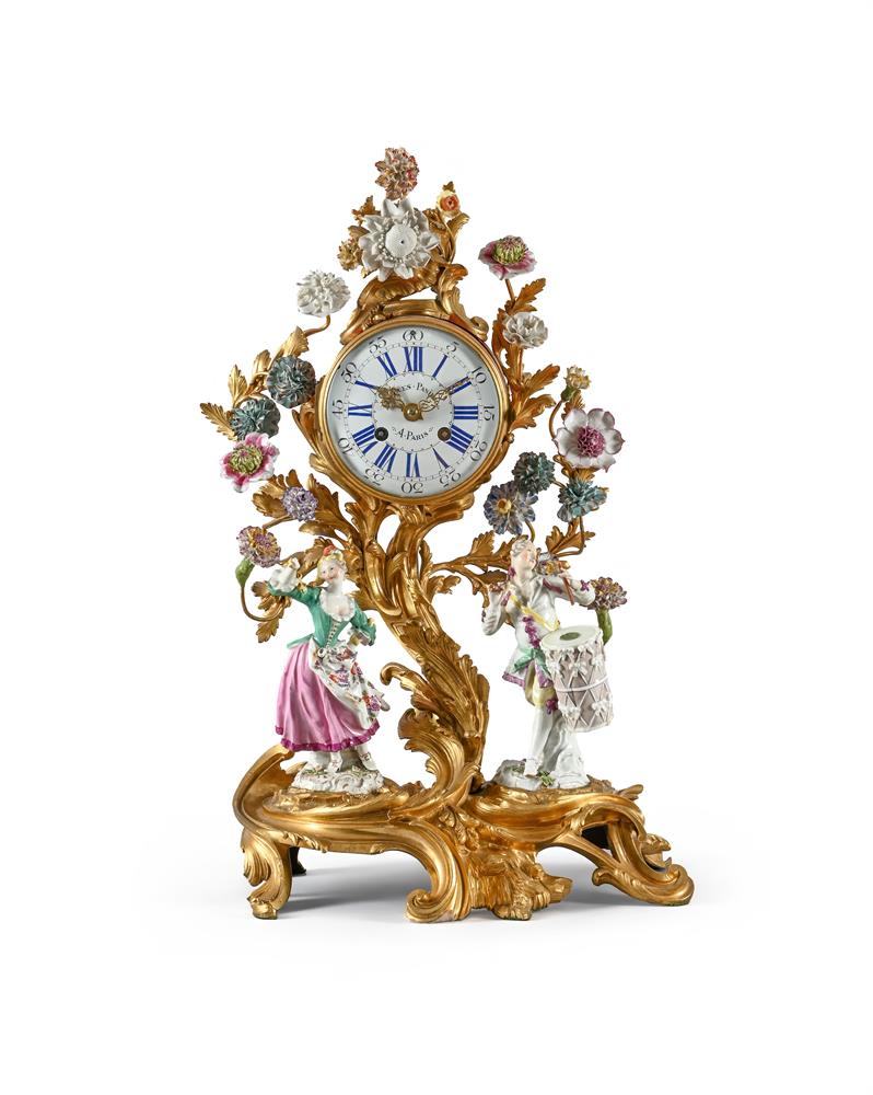 A FINE FRENCH LOUIS XV MEISSEN PORCELAIN MOUNTED ORMOLU MANTEL CLOCK