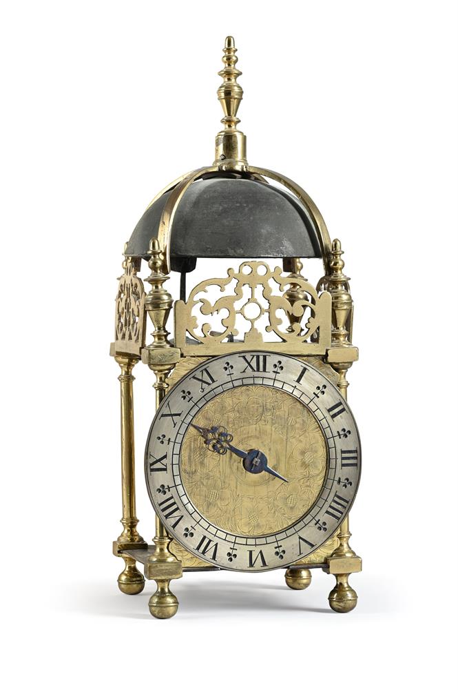 A FINE RARE CHARLES I ‘FIRST PERIOD’ BRASS LANTERN CLOCK OF LARGER PROPORTIONS