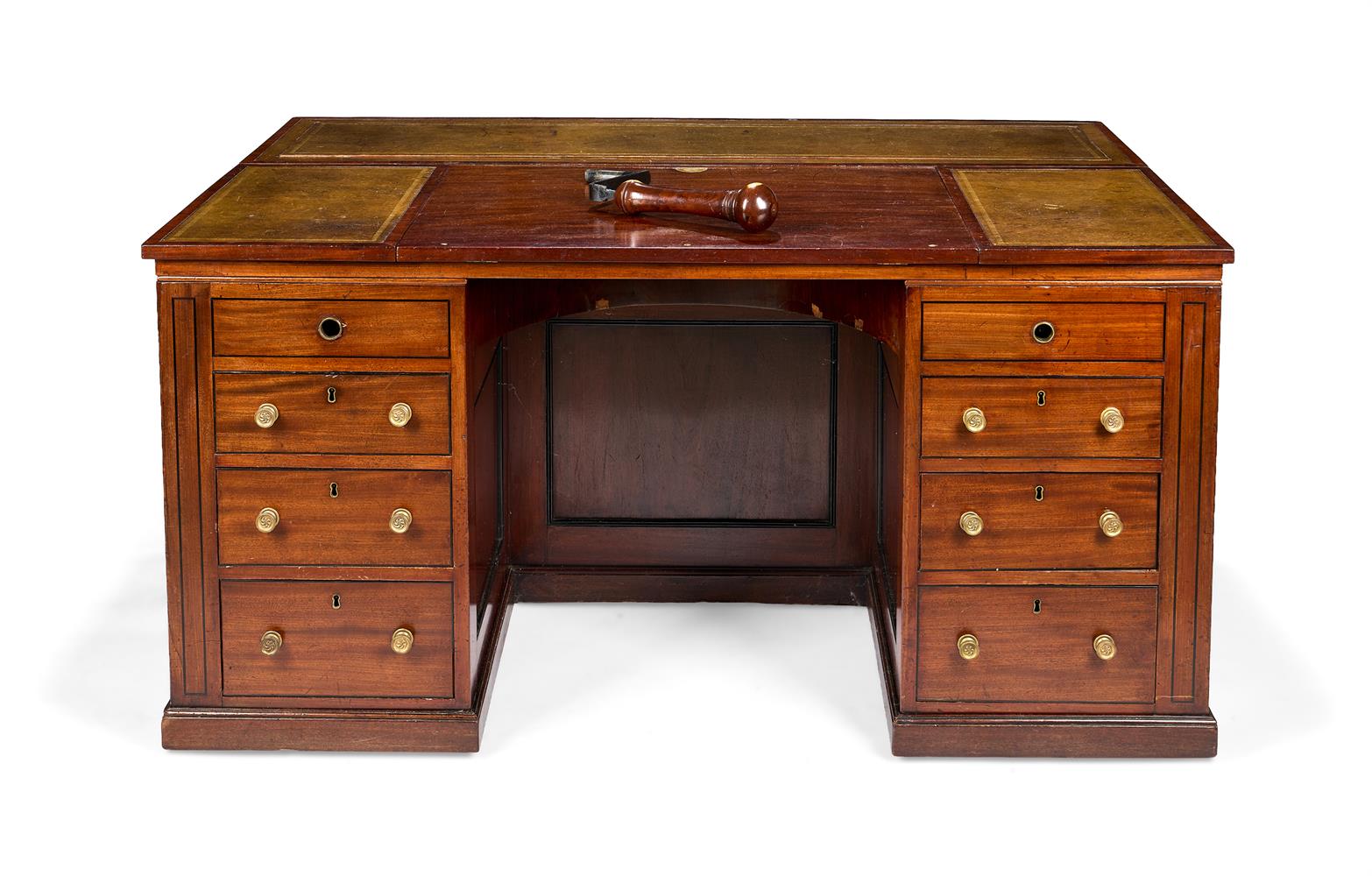 A LATE REGENCY MAHOGANY MECHANICAL DESK, CIRCA 1820