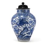 A JAPANESE ARITA BLUE AND WHITE VASE, EDO PERIOD, LATE 17TH OR 18TH CENTURY