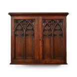 A VICTORIAN CARVED OAK GOTHIC HANGING CABINET, SECOND HALF 19TH CENTURY