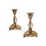 A PAIR OF BRASS CANDLESTICKS, IN GEORGE IV STYLE, FIRST HALF 20TH CENTURY