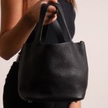 Hermès - Picotin Lock 22 handbag in Noir Taurillon Clémence leather