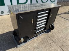 Unused 4.5Ft Mobile Tool Chest, Rubber Wheels, 2 Cabinet, 7 Draws