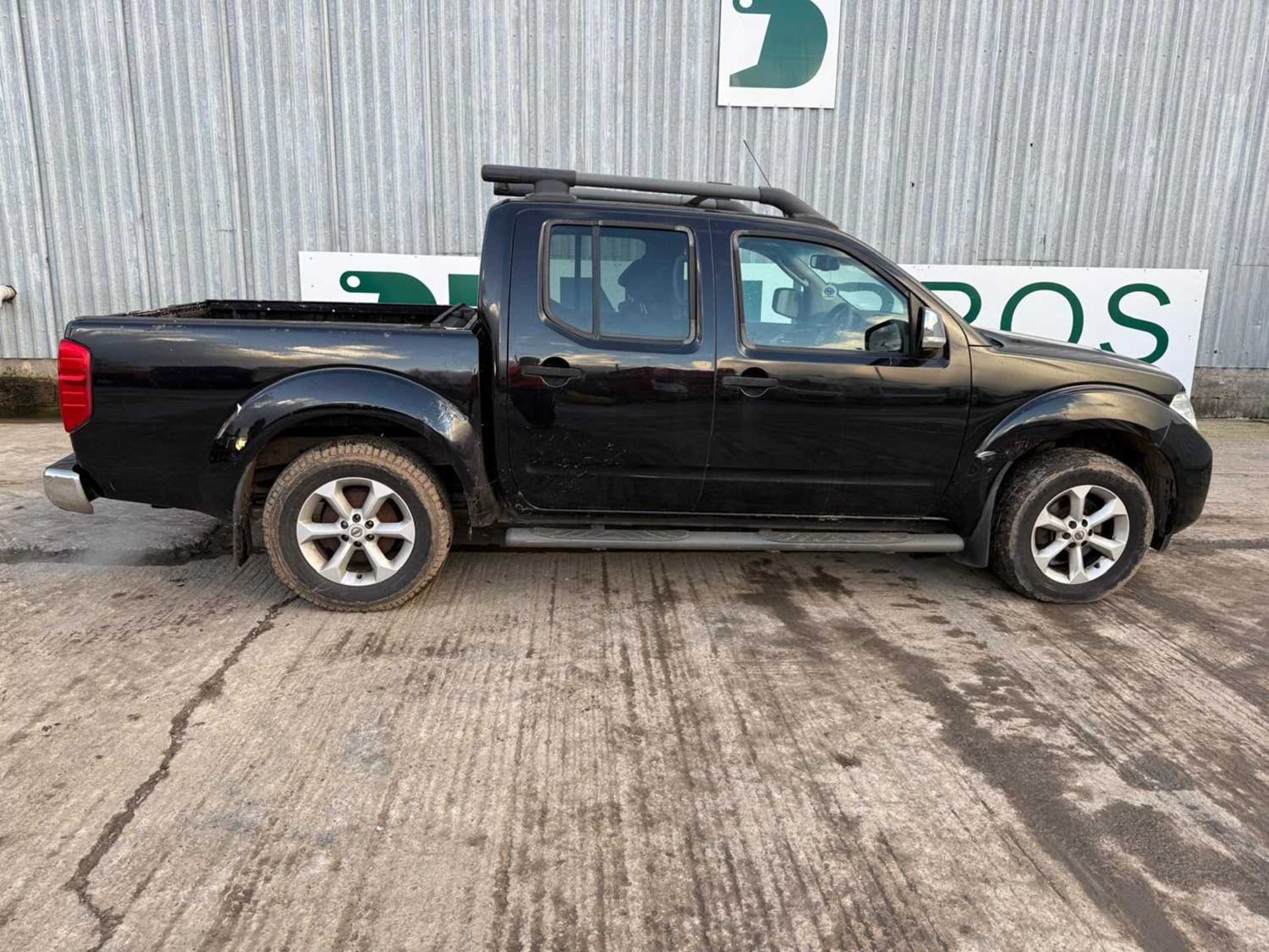 2010 Nissan Navara Tekna DCi Crew Cab Pick Up 2.5 D, Automatic Gear Box, Leather Interior, Electric  - Image 6 of 22