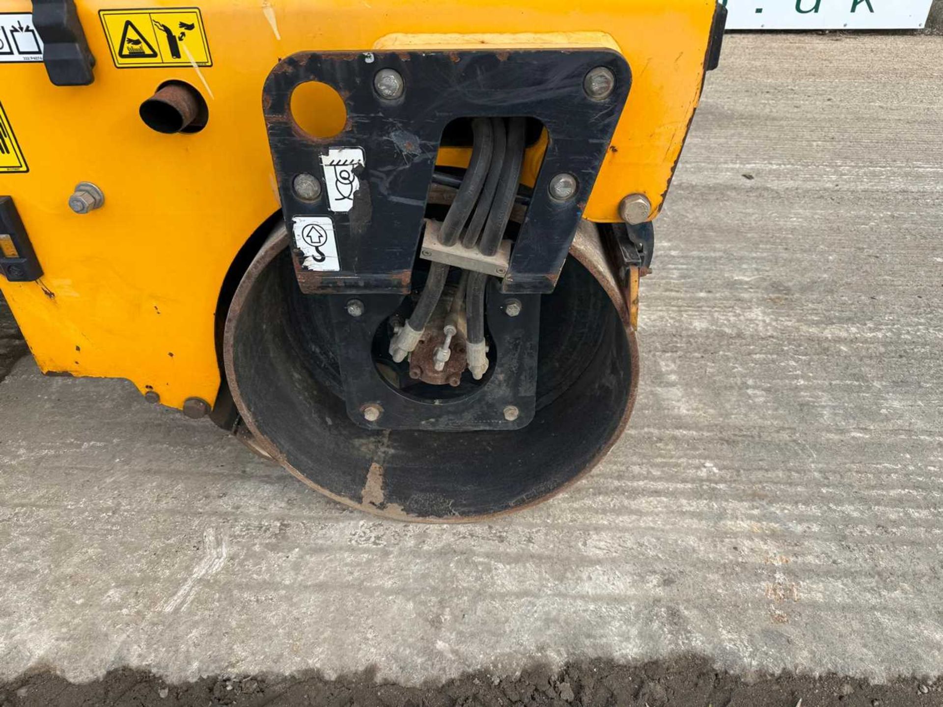 2017 JCB VMT160-80 Double Drum Vibrating Roller. Roll Bar, Work Lights. - Image 10 of 17