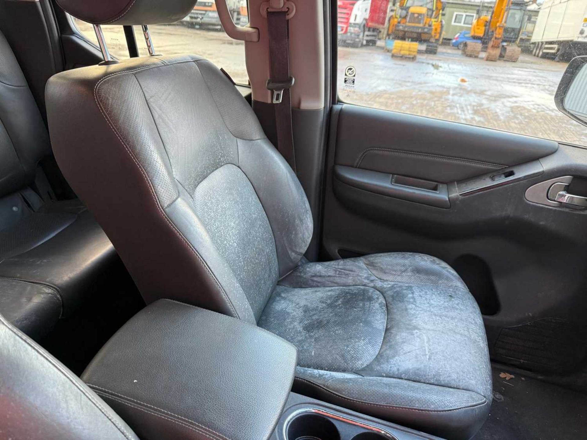 2010 Nissan Navara Tekna DCi Crew Cab Pick Up 2.5 D, Automatic Gear Box, Leather Interior, Electric  - Image 13 of 22