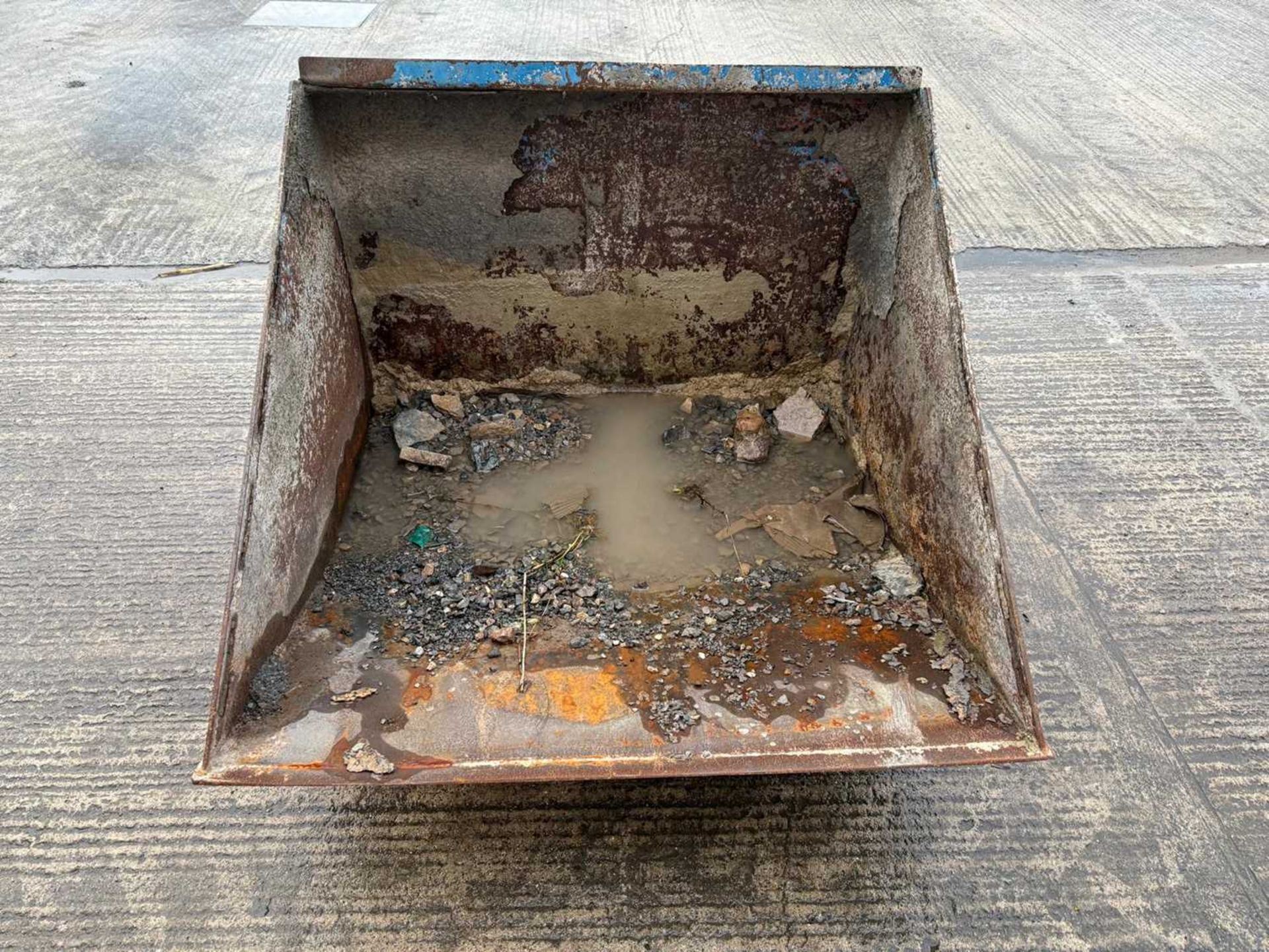 2019 Used Hydraulic Bucket For Fork Lift - Image 4 of 5