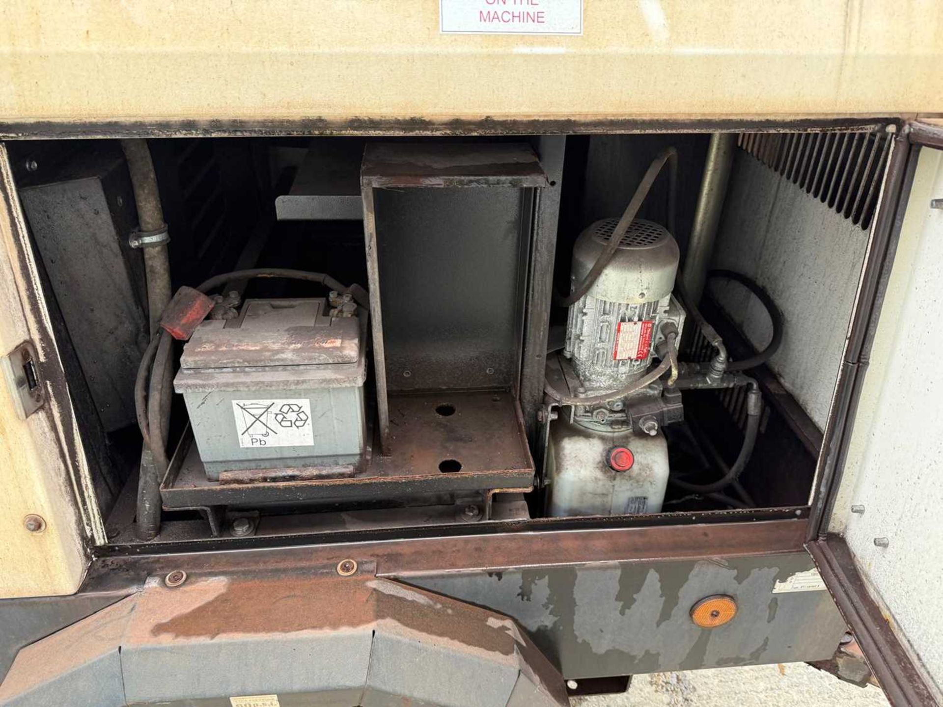 2014 Towerlight BLED 1557 is a LED Portable Light Tower, With A 230V Electric Connection. - Image 10 of 14