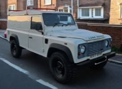 **(ONLY 89K MILEAGE)** 2010 LAND ROVER DEFENDER 110 HARD TOP