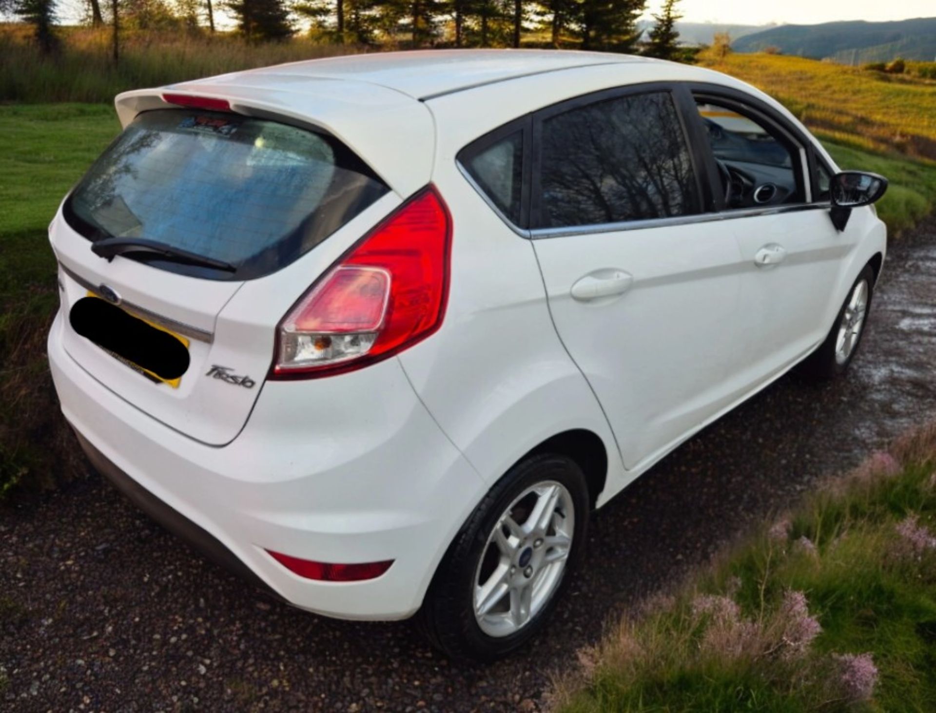 FORD FIESTA 1.5 TDCI ZETEC – 2013>>--NO VAT ON HAMMER--<< - Image 3 of 16