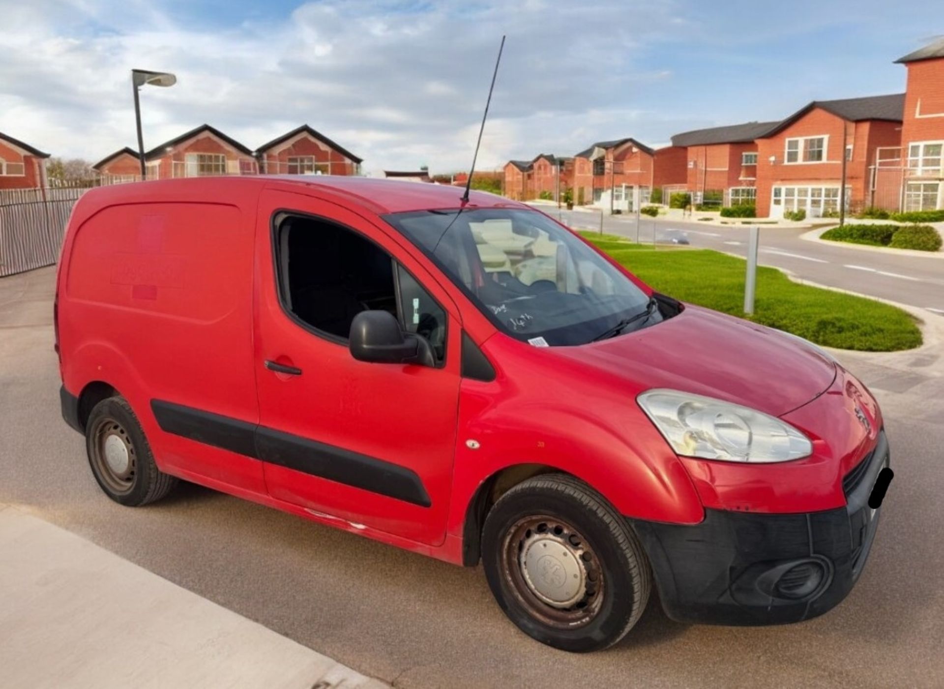 2012 PEUGEOT PARTNER 625 S 1.6 HDI PANEL VAN – DIESEL – MANUAL – RED