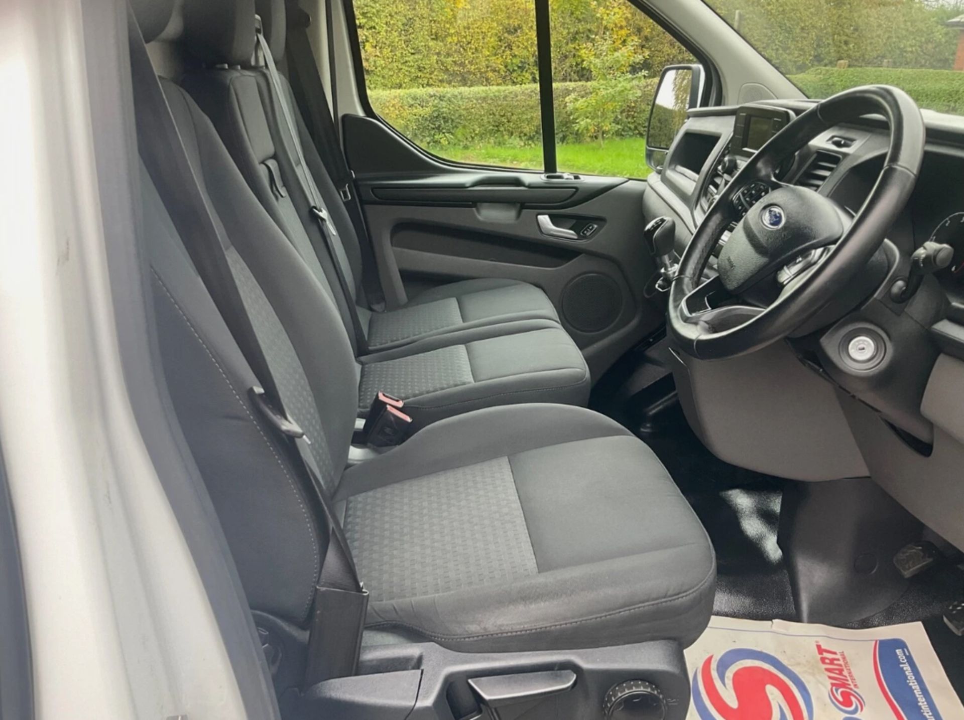 **(ONLY 109K MILEAGE)** 2020 FORD TRANSIT CUSTOM 300 TREND ECOBLUE - Image 5 of 16