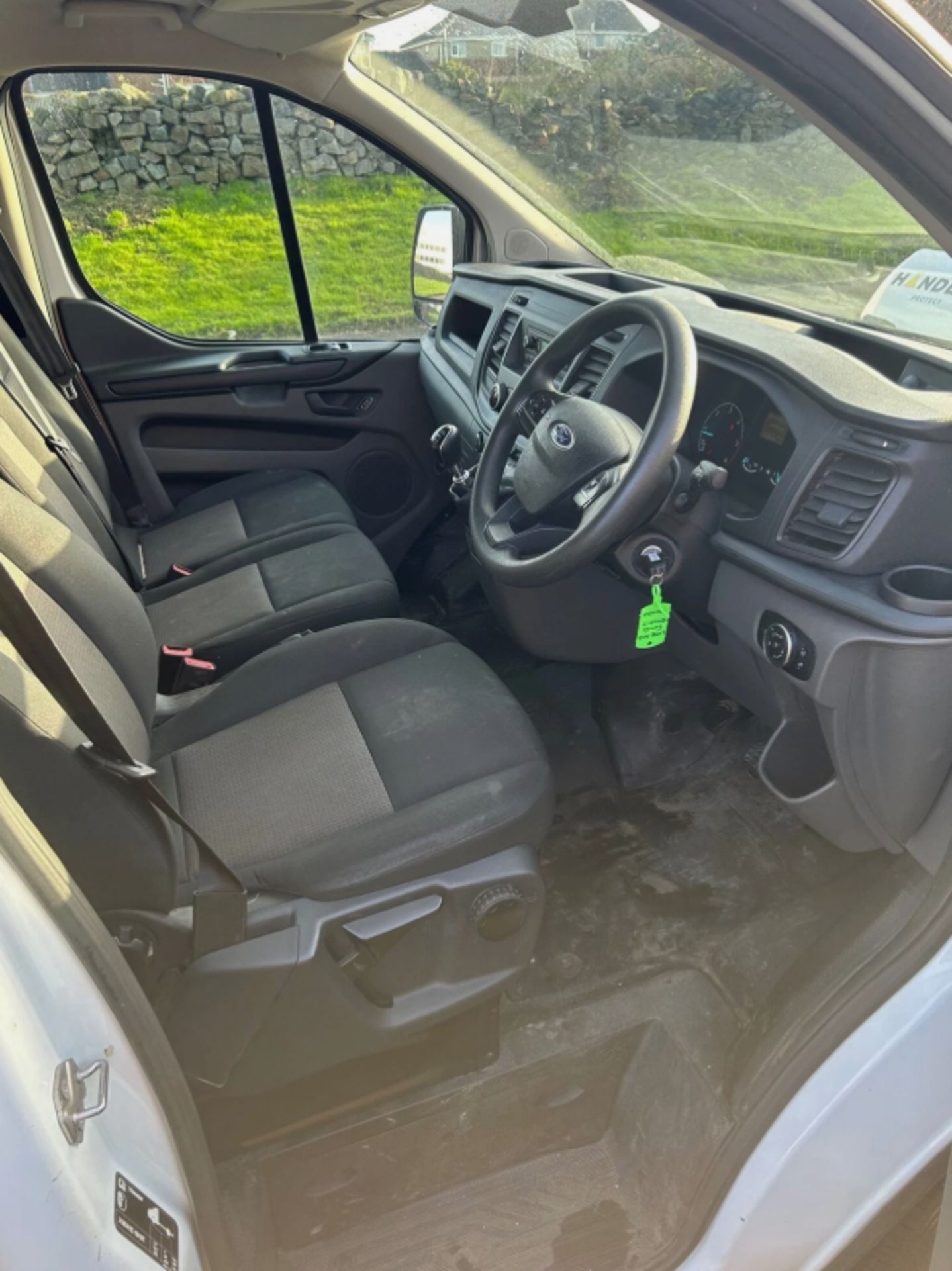2018 FORD TRANSIT CUSTOM 2.0 TDCI 105PS LOW ROOF D/CAB VAN - Image 10 of 12
