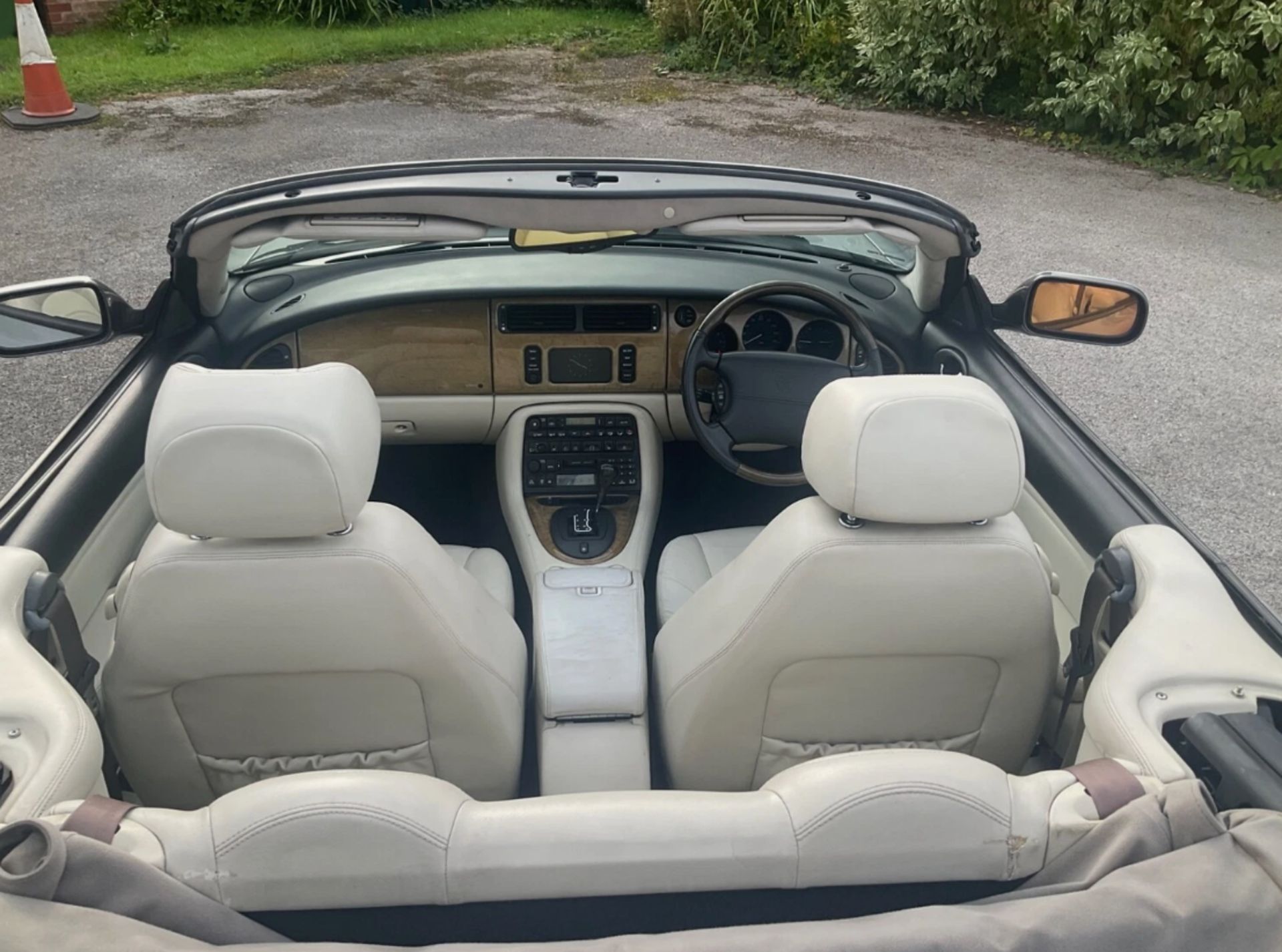 **(ONLY 106K MILEAGE)** 2003 JAGUAR XK8 4.2 CONVERTIBLE AUTOMATIC>>--NO VAT ON HAMMER--<< - Image 21 of 21